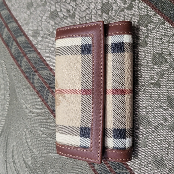 Burberry Brown and Cream Key Card Holder with Classic Check Pattern - Picture 1 of 7